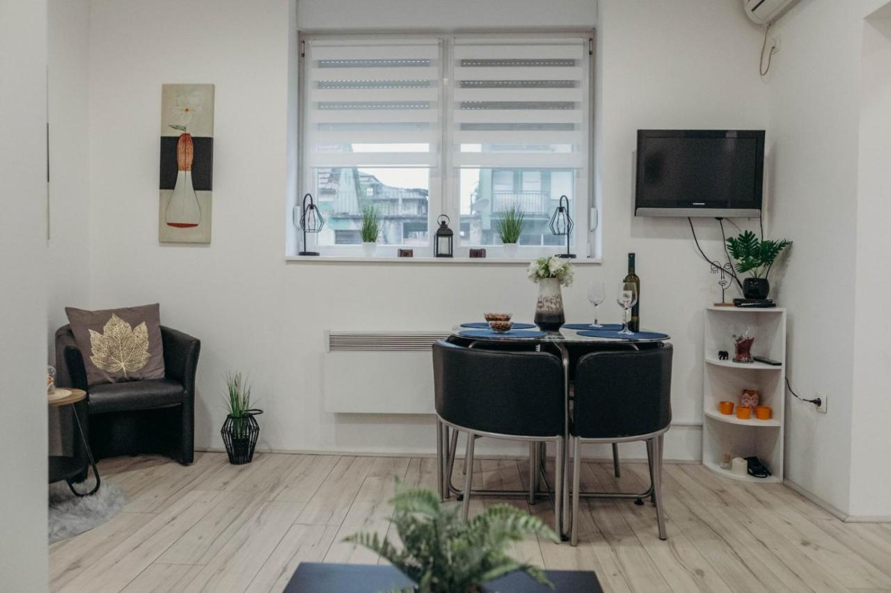 Holy Apartman Ðakovo Kültér fotó