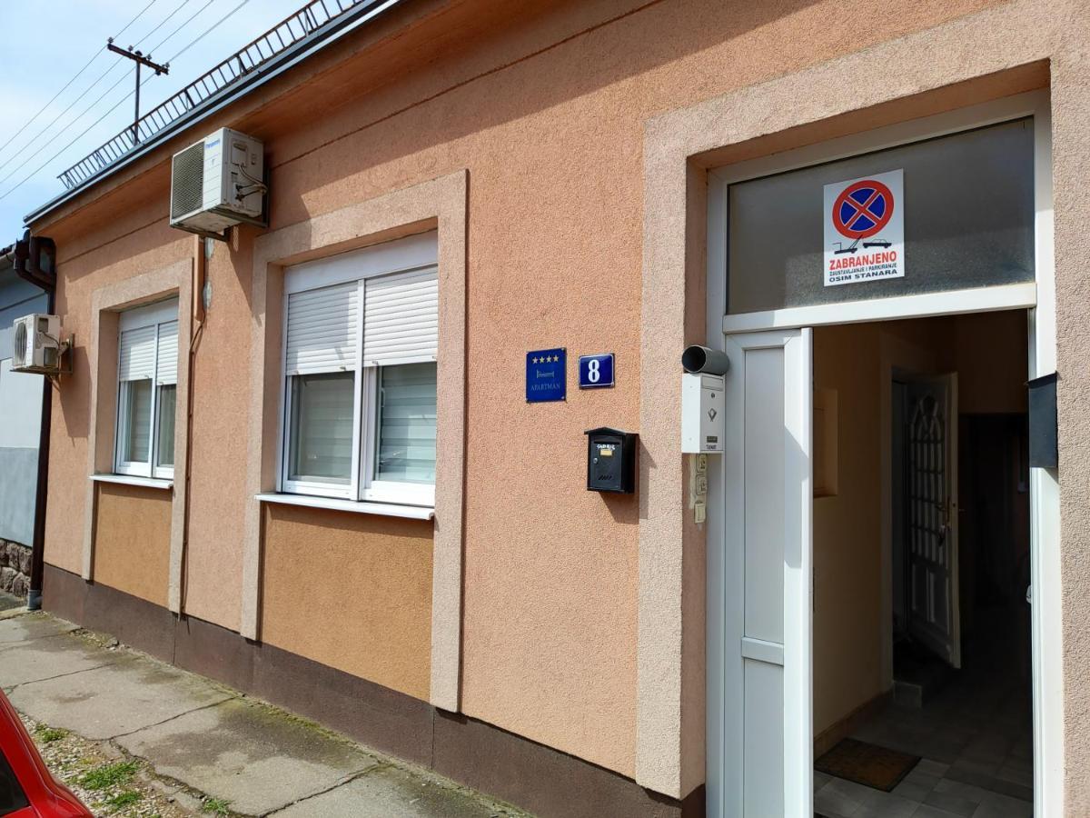 Holy Apartman Ðakovo Kültér fotó