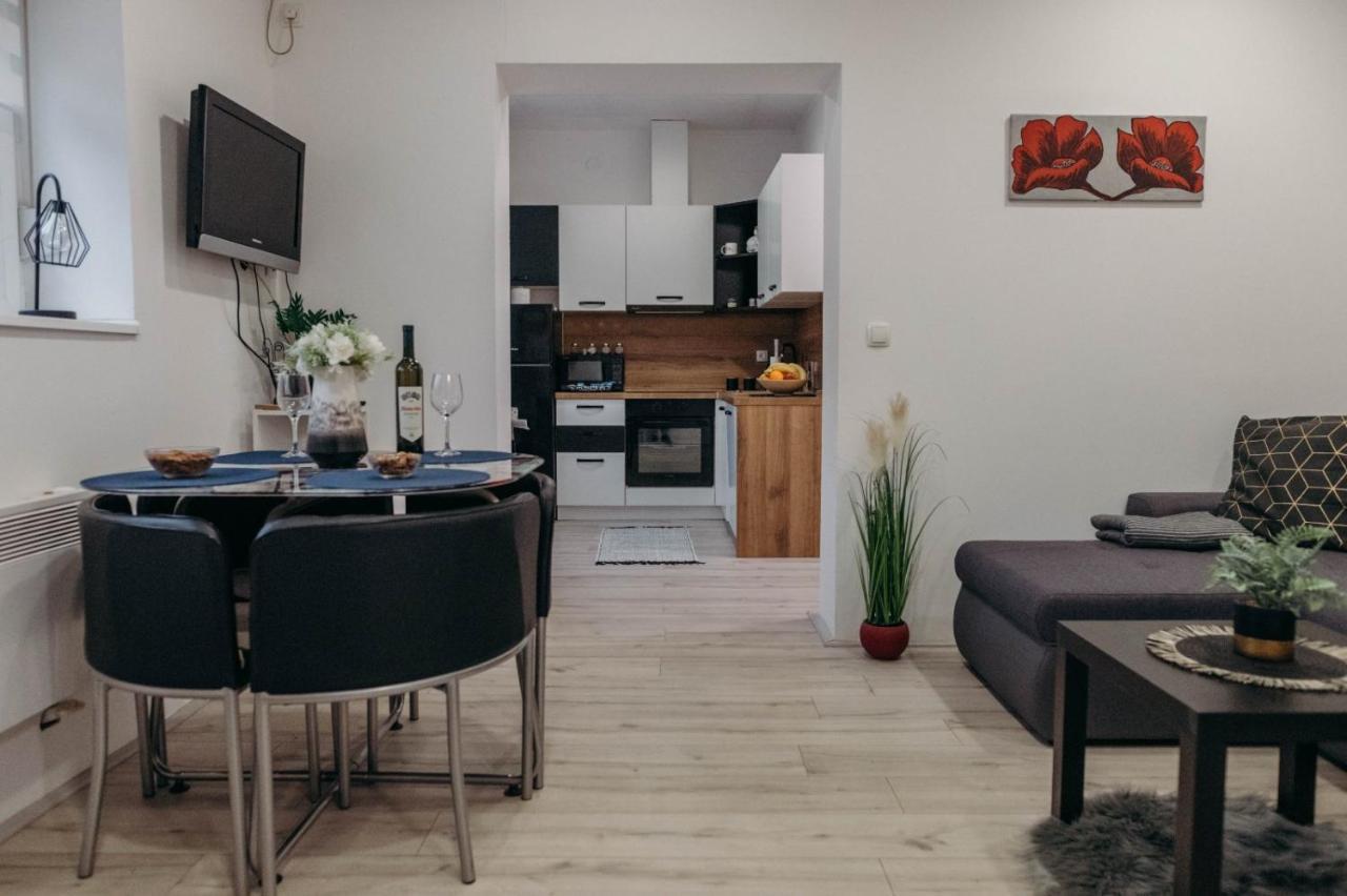 Holy Apartman Ðakovo Kültér fotó
