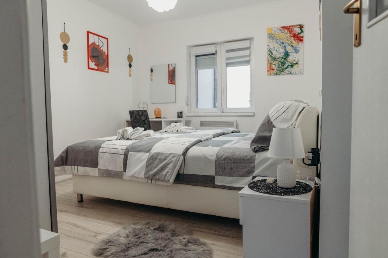 Holy Apartman Ðakovo Kültér fotó