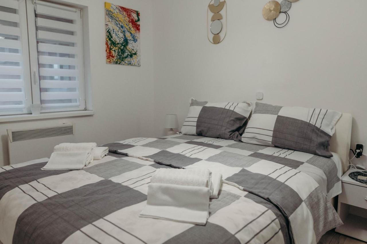 Holy Apartman Ðakovo Kültér fotó