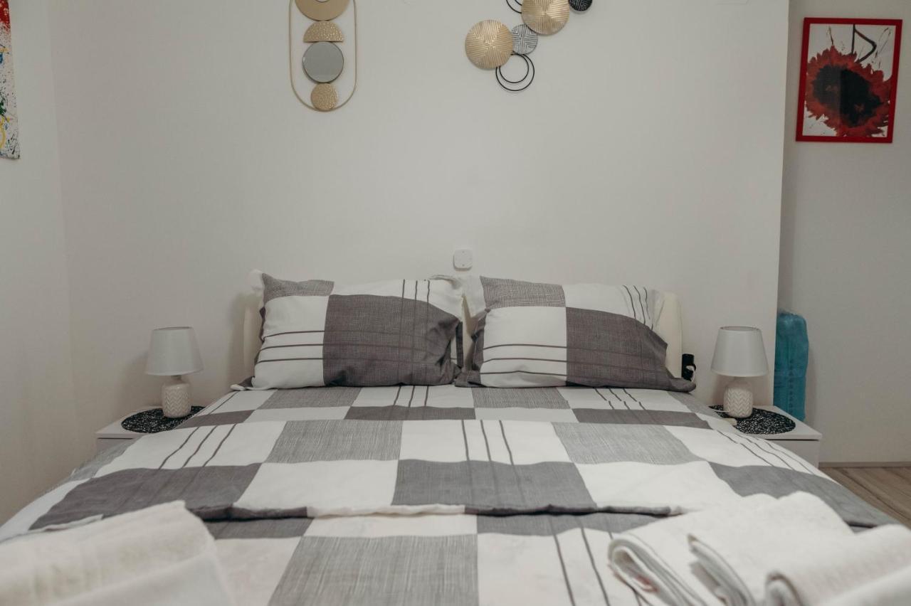 Holy Apartman Ðakovo Kültér fotó