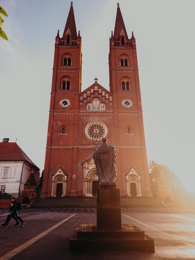 Holy Apartman Ðakovo Kültér fotó